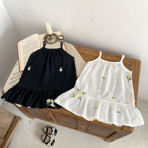 2024 New Summer Infant Baby Girls Floral Embroidery Crewneck Sleeveless Dress Wholesale