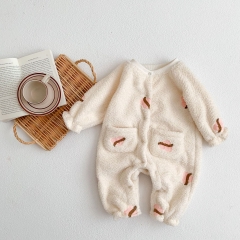 Infant Baby Love Pattern Lamb Fleece Long-sleeved Romper Wholesale
