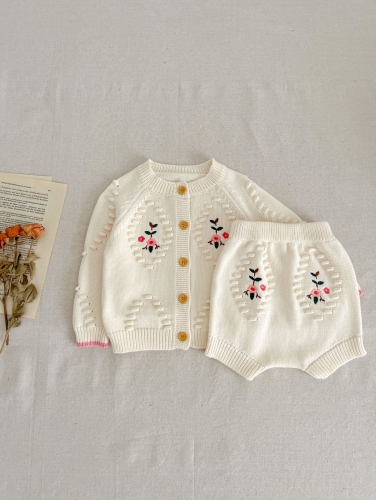 Baby Girls 0-2 years Embroidery Floral Cardigan Combo Short Pants In Sets Wholesale