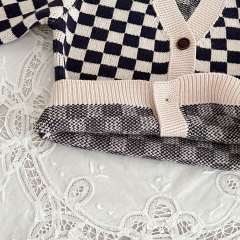 Infant Baby Unisex Black And White Plaid Long-sleeved Top Combo Short Pants In Sets Wholesale Infant Baby Unisex Black And White Plaid Long-sleeved Top Combo Short Pants In Sets Wholesale