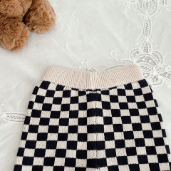 Infant Baby Unisex Black And White Plaid Long-sleeved Top Combo Short Pants In Sets Wholesale Infant Baby Unisex Black And White Plaid Long-sleeved Top Combo Short Pants In Sets Wholesale