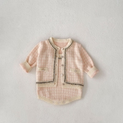 2024 Autumn Infant Baby Girls Stylish Plaid Long Sleeves Cardigan With Strap Bodysuit Onesies Sets Wholesale