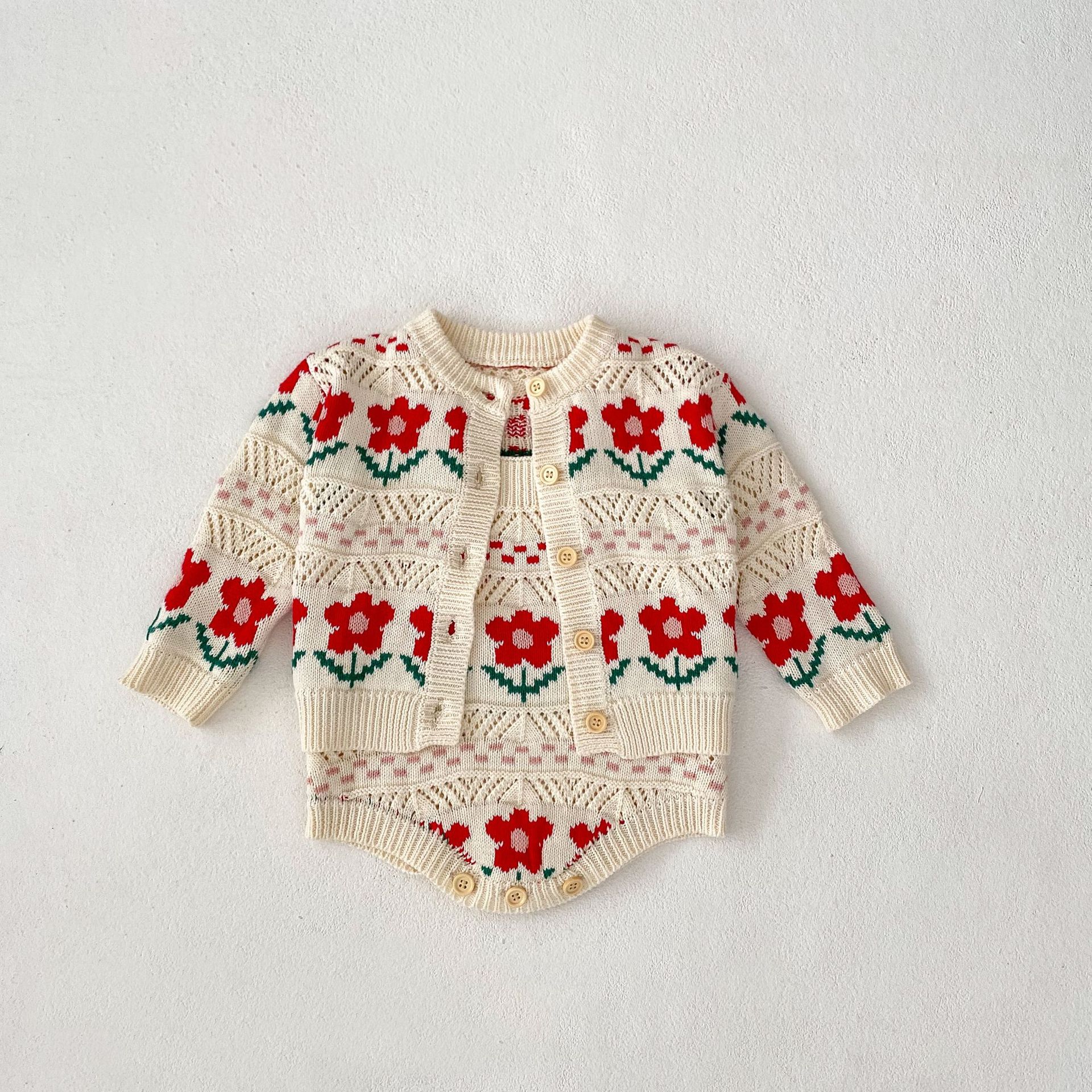 Autumn Arrival Baby Girls Comfortable Hollow-out Pattern Knitted Long Sleeves Cardigan