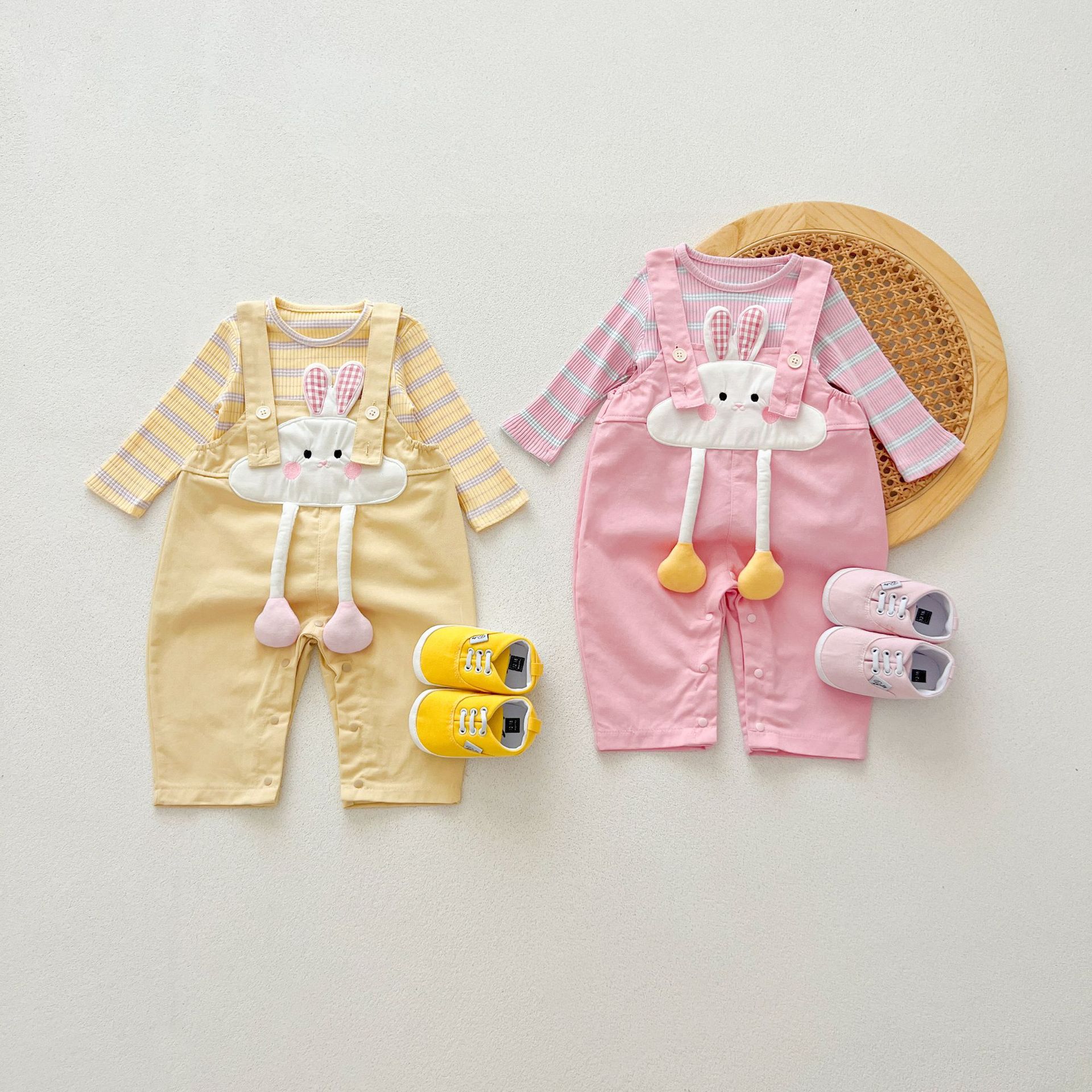 2024 Autumn Infant Baby Girls Cute Rabbits Design Sleeveless Overalls