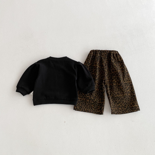 2026 Spring and Autumn Infant Baby Girls Long Sleeves Cartoon Pattern Pullover with Leopard Pants Sets Wholesale