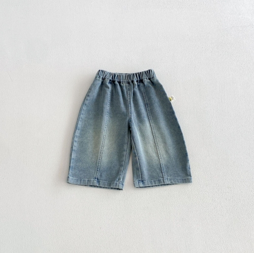 2026 Spring and Autumn New Arrival Baby Kids Girls Loose Denim Jeans Wholesale 2026 Spring and Autumn New Arrival Baby Kids Girls Loose Denim Jeans Wholesale