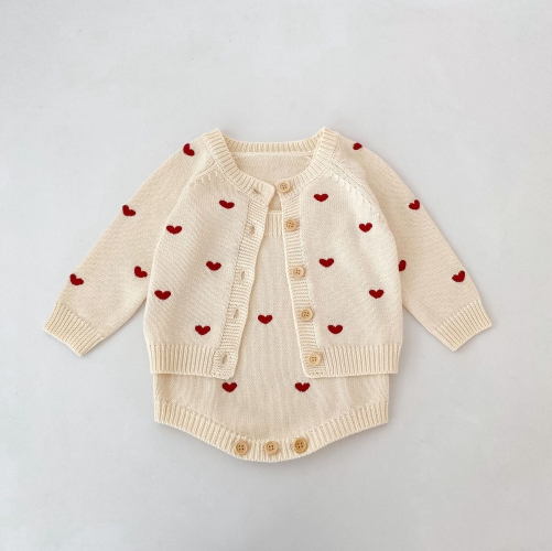 Winter Infant Baby Kids Girls Hearts Pattern Long Sleeves Cardigan and Sleeveless Onesies Knitted Clothing Sets Wholesale Winter Infant Baby Kids Girls Hearts Pattern Long Sleeves Cardigan and Sleeveless Onesies Knitted Clothing Sets Wholesale