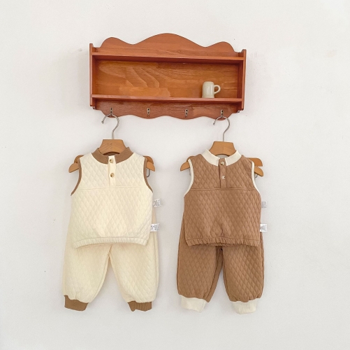 Winter Infant Baby Kids Sleeveless Argyle Pattern Vest and Pants Clothing Sets Wholesale
